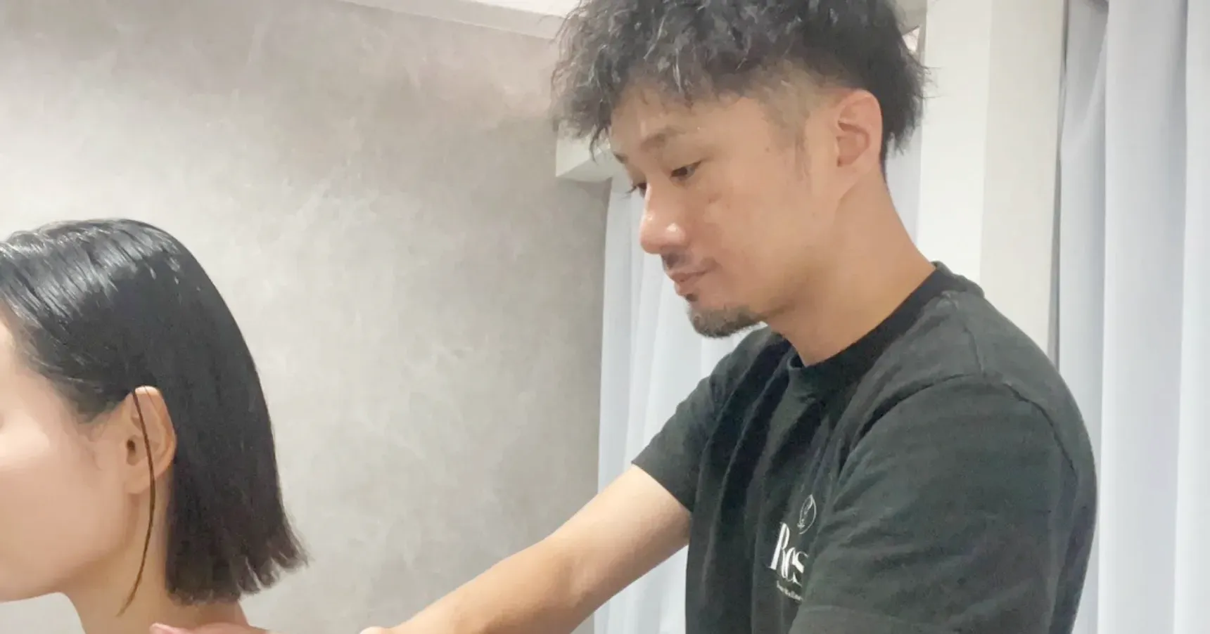 施術の模様